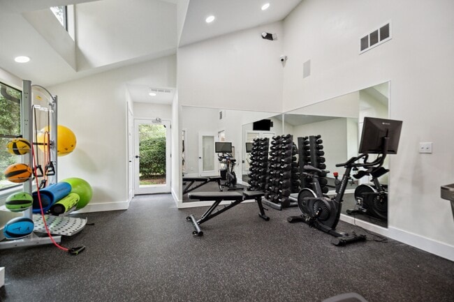 Photo - Wendover River Oaks