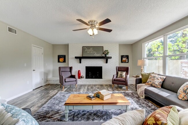 Photo - 6530 Pine Summit Dr