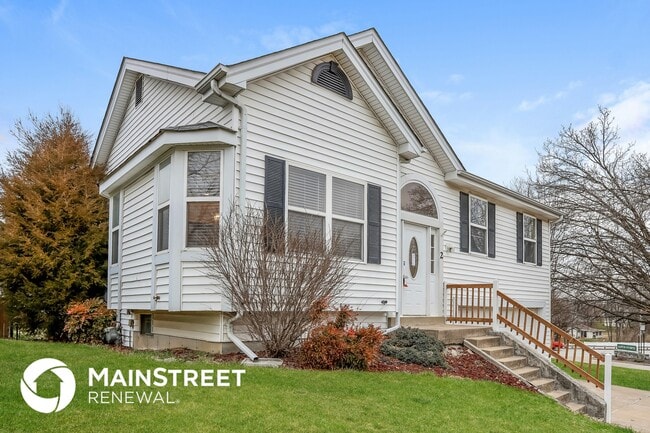 Photo - 2 Aspen Pointe Dr