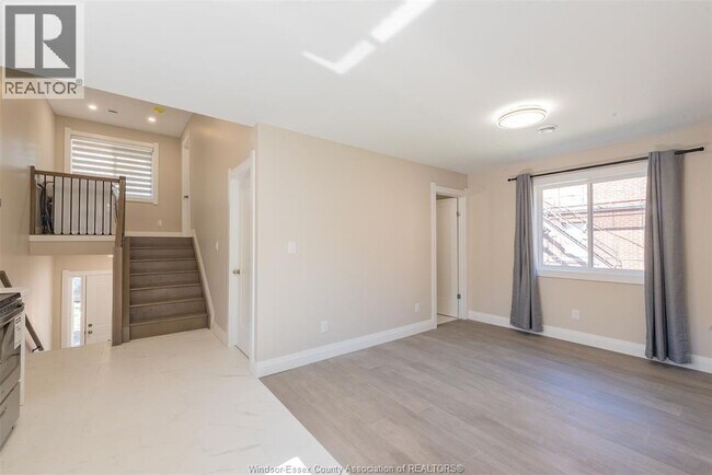 Photo - 912 Hall Ave