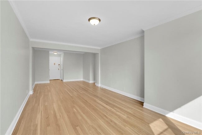 Photo - 700 Scarsdale Ave Unit 3T