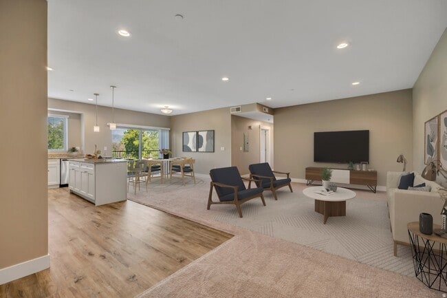 Building Photo - 1225 Wolf Hollow Ln Unit 310