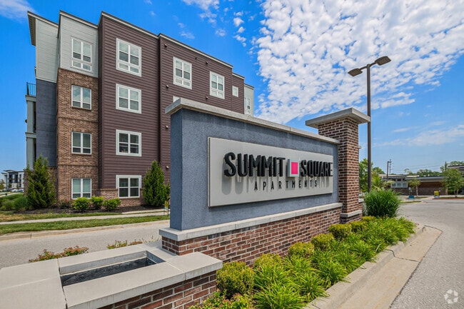 Building Photo - Summit Square Rental