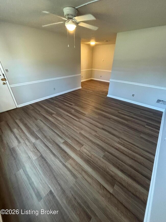 Building Photo - 2716 Riedling Dr Unit 1