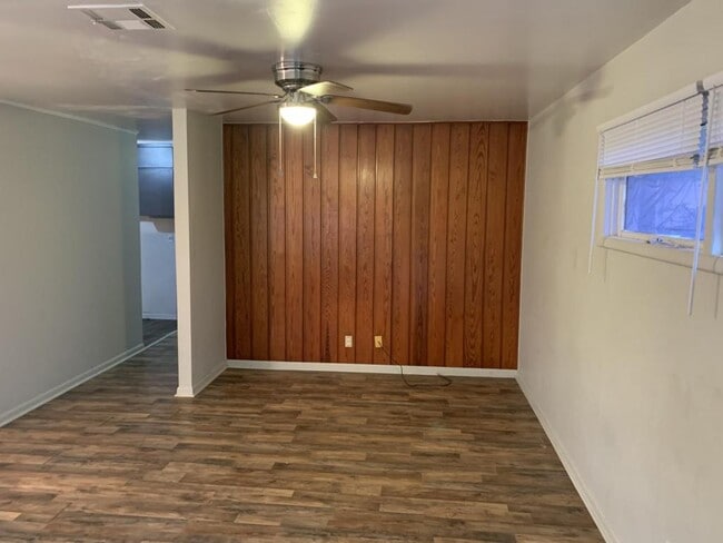 Photo - 1202 E 4th Ave