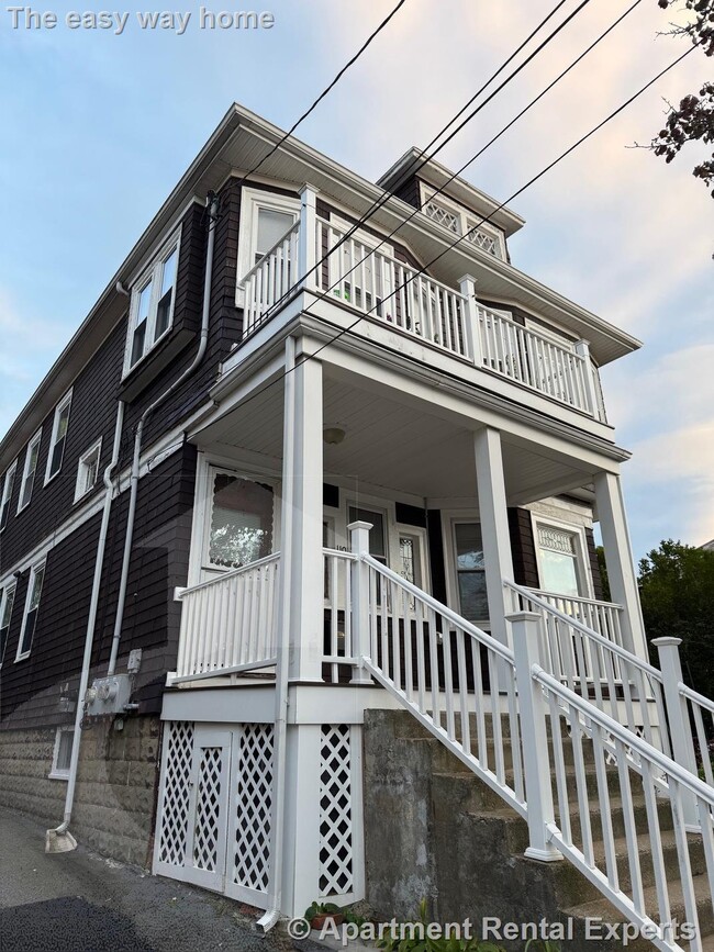 Building Photo - 110 W Quincy St Unit #1