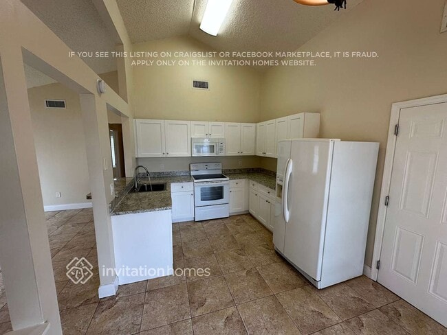 Photo - 1309 Savoyard Way