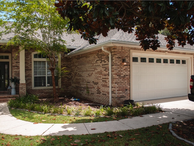 Photo - 807 Coldwater Creek Cir