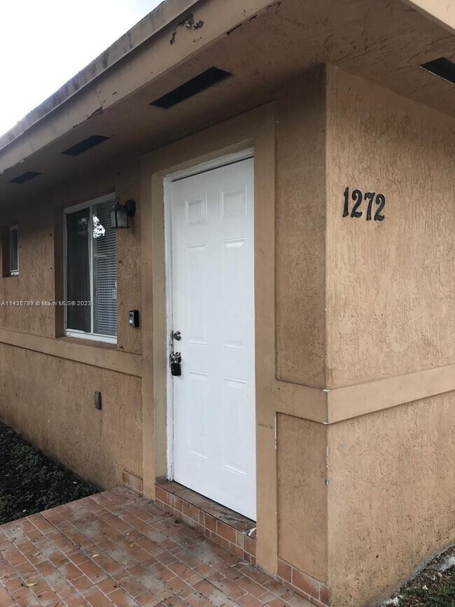 Photo - 1272 NW 59th St Unidad 0