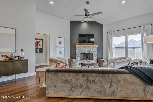 Photo - 5910 Grinnell St