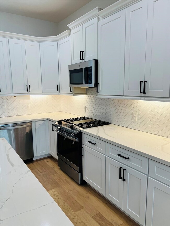 Photo - 1103 W 15th 1/2 St