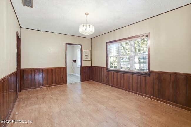 Photo - 1546 River Hills Cir W