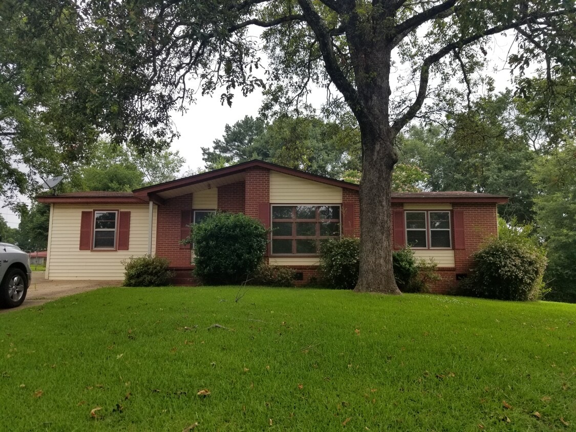 Photo - 5530 18th St E (Tuscaloosa, AL)