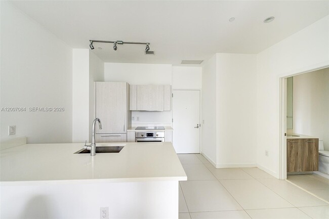 Photo - 501 NE 31st St Unit 205