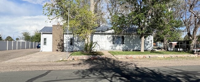 Photo - 1864 Long Branch St