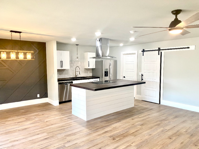 Photo - 5 Britten Cir Townhome