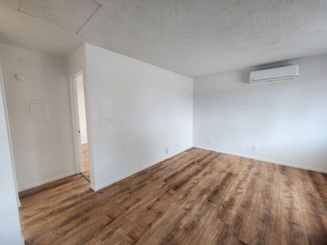 6364 Palo Verde Ave Unit D