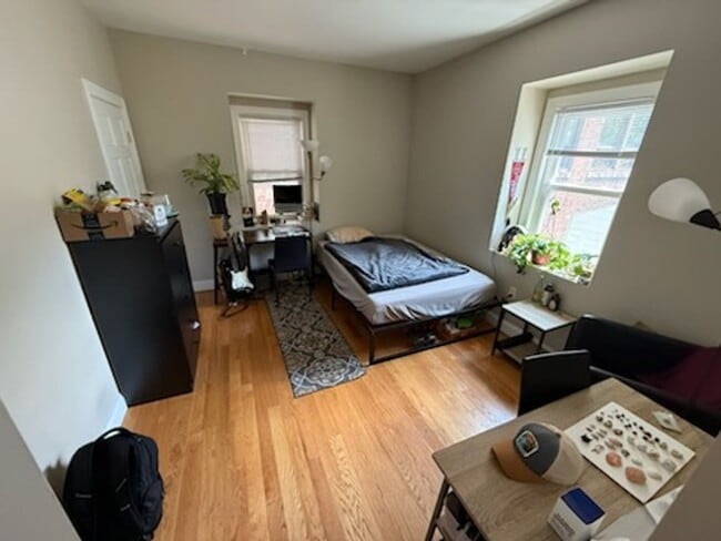 Building Photo - Bright & Affordable Room Near Harvard/MIT