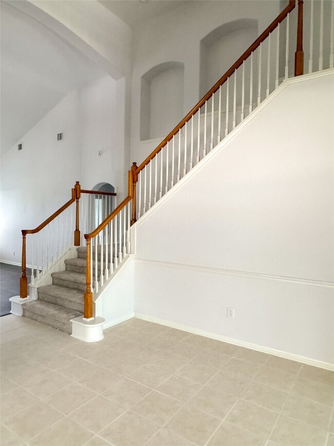 Building Photo - 2111 Blue Water Bay Dr Rental