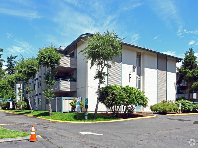 Primary Photo - Meadowbrook Apartments