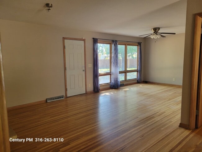 Photo - 2440 N Clarence Ave