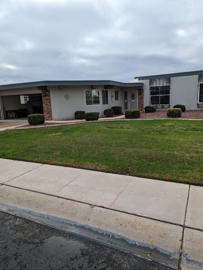 Photo - 10201 W Hutton Dr Unidad Hutton House