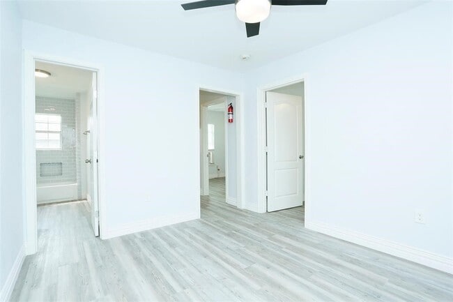 Photo - 3603 Bastrop St Unit 4