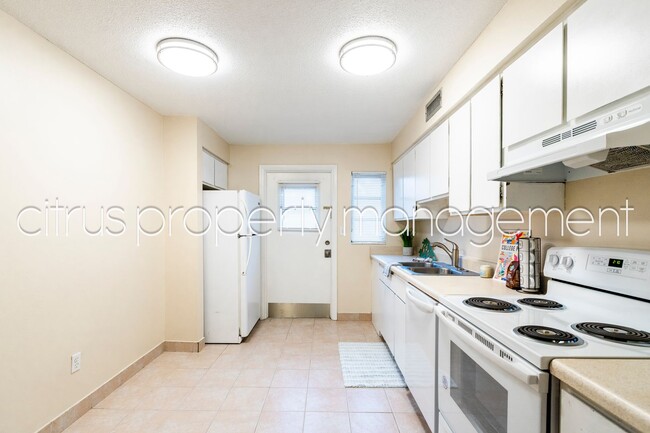 Photo - 3026 Fairway Ln Unit 3026B