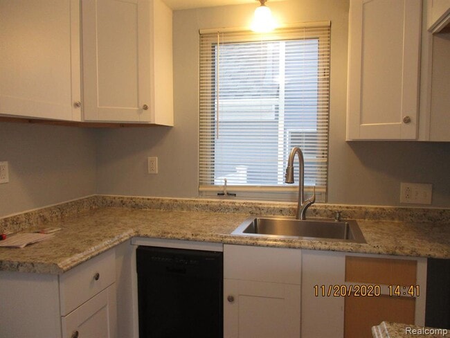 Photo - 160 Roehrig St