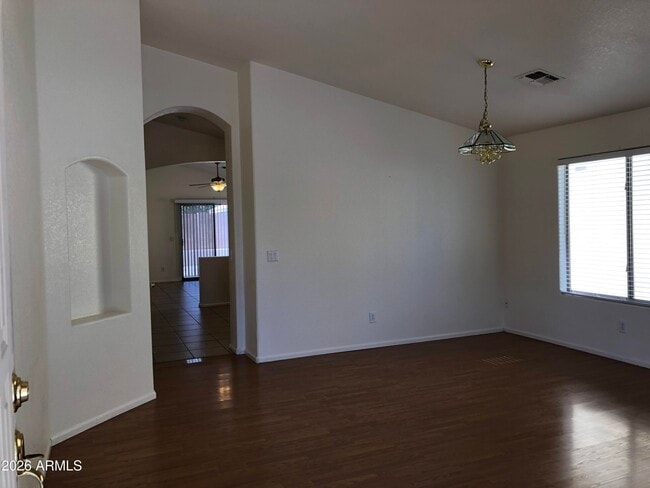 Photo - 16668 W Belleview St