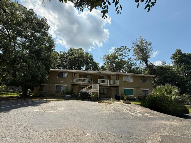 Building Photo - 402 SW 69th St Rental