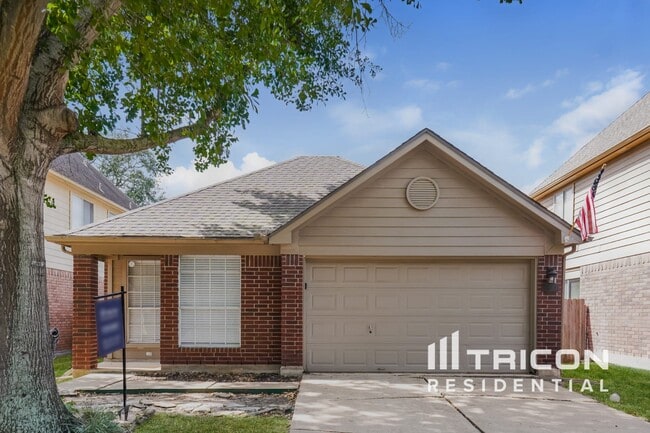 Photo - 1824 Old Creek Dr