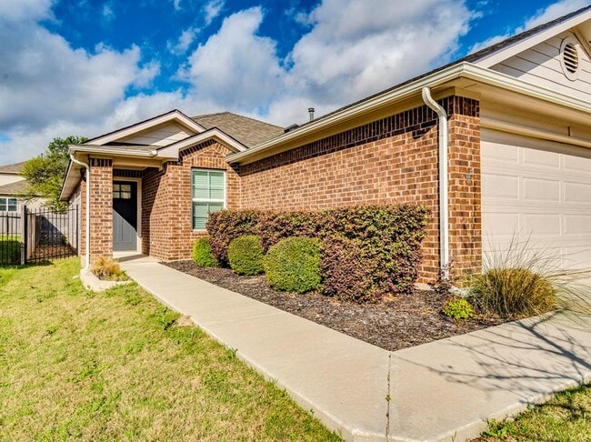 Photo - 136 Dunlin Ln