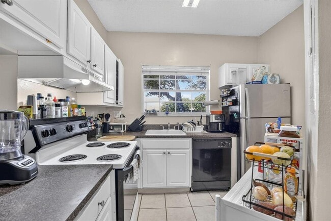 2361 NW 96th Ter Unit 18k