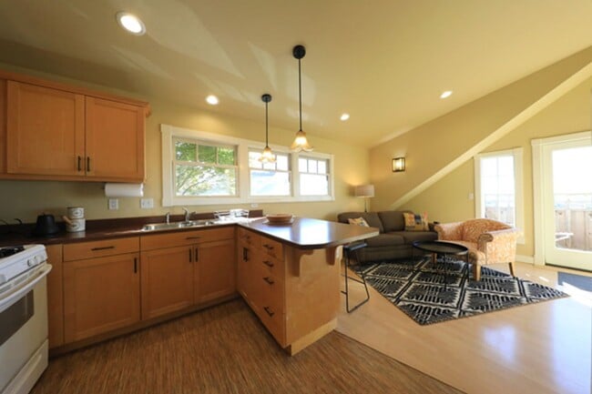 Photo - Furnished Studio overlooking Arcata, all utilities inluded