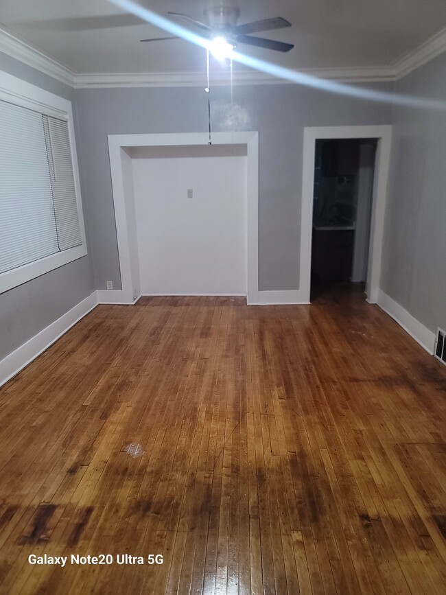 living room - 2739 N 34th St Townhome