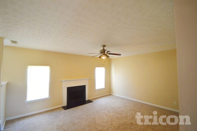 Photo - 45 Creekview Blvd