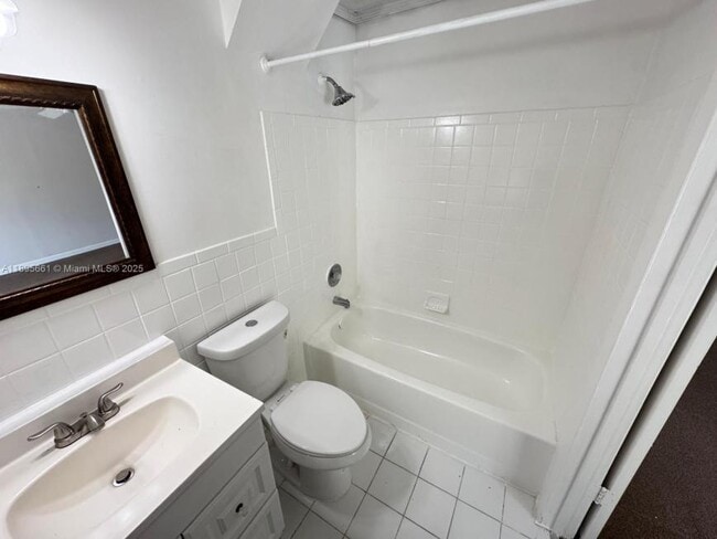 Photo - 3 bedroom in Hollywood FL 33023