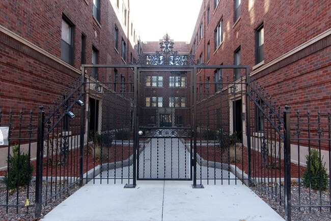 Photo - 2212 W Eastwood Ave Condo Unit N2