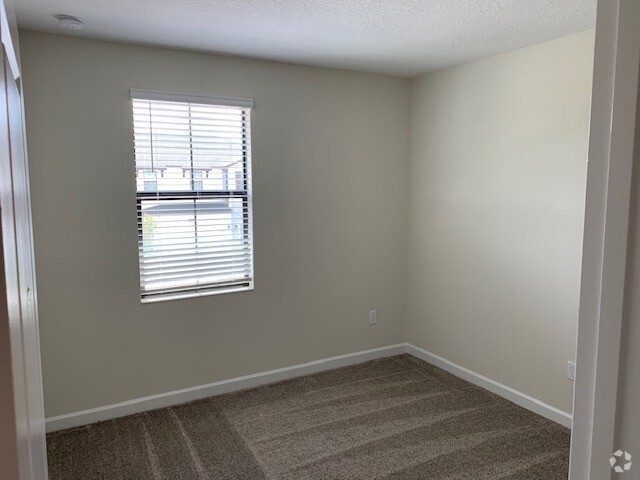 Building Photo - Lake Nona Townhouse