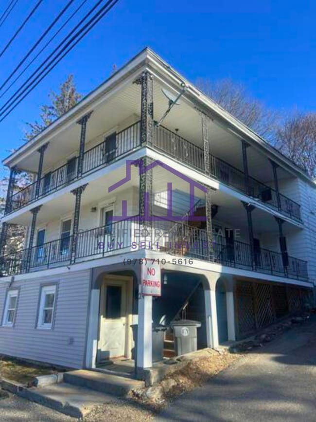 Building Photo - 24 Greenwood St Unit 1