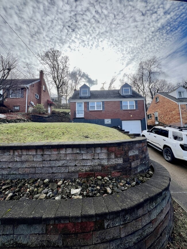 Photo - 3751 Grant St