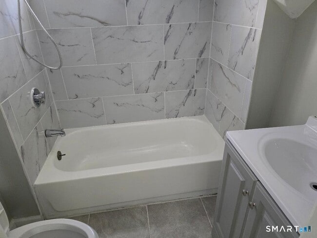 Photo - 219 Woodlawn Terrace Unit 3rd floor