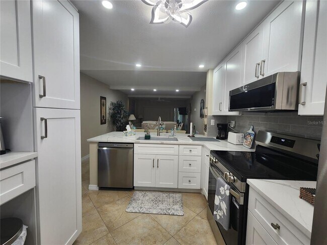 6361 Bahia Del Mar Blvd S Unit 104