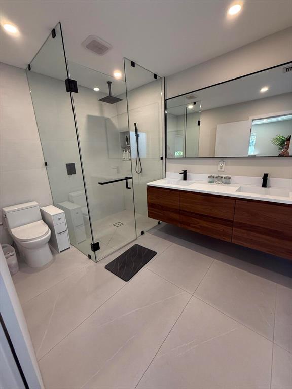 Photo - 2730 NE 40th Ct