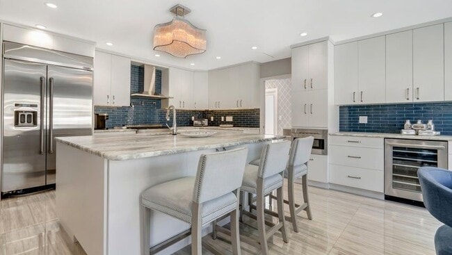 Photo - 831 Dover St Casa