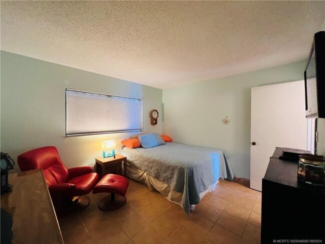 Building Photo - 7440 S Ocean Dr Unit 625A