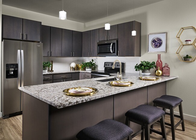 Building Photo - Tangent