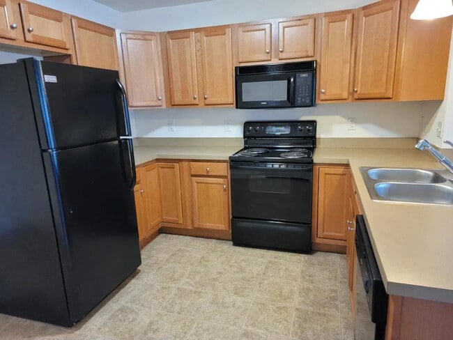 Photo - 701 Winding Ln