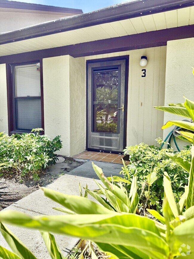 Building Photo - 1271 Powderpuff Dr Rental
